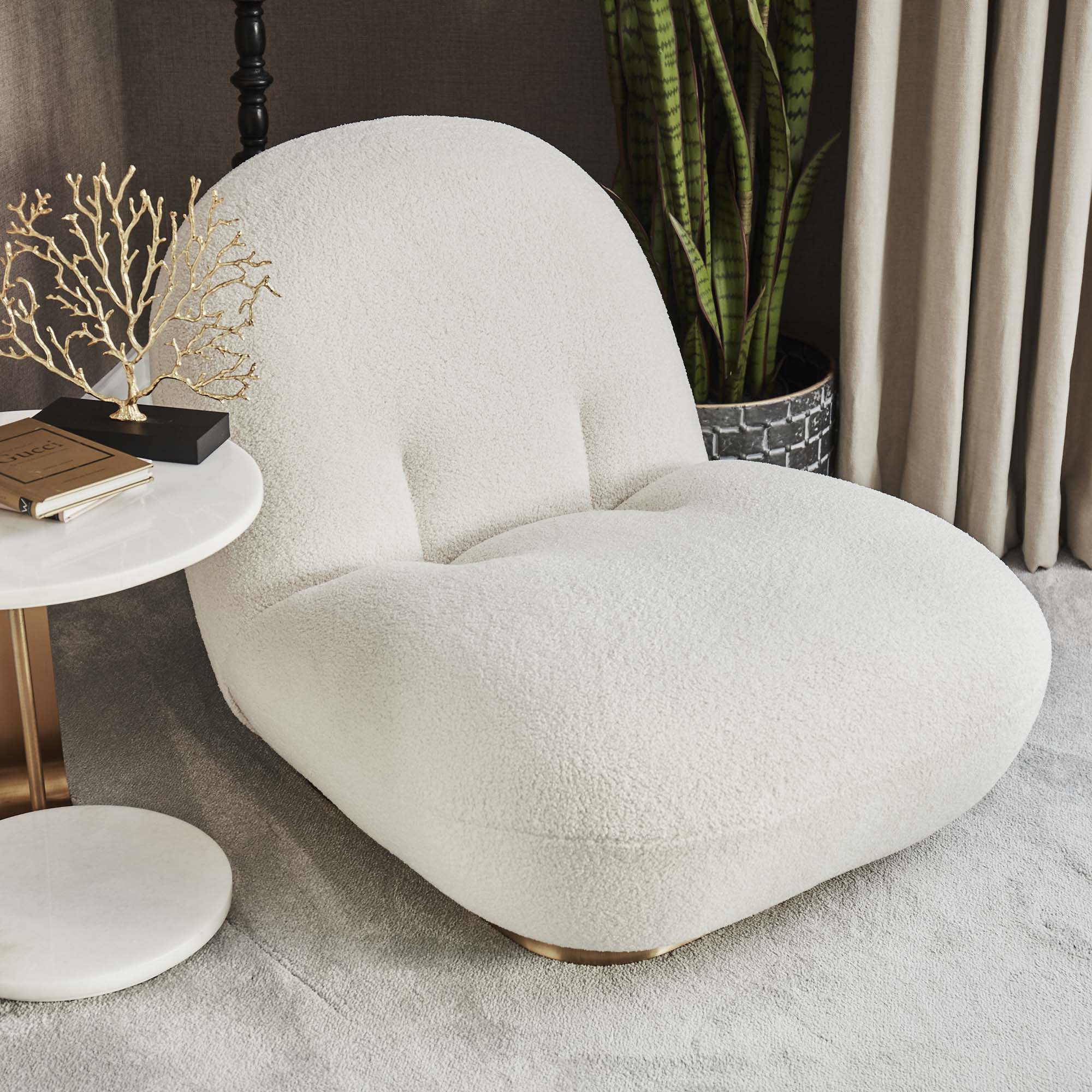 Boucle Cloud Pacha Lounge Chair – Gold Base