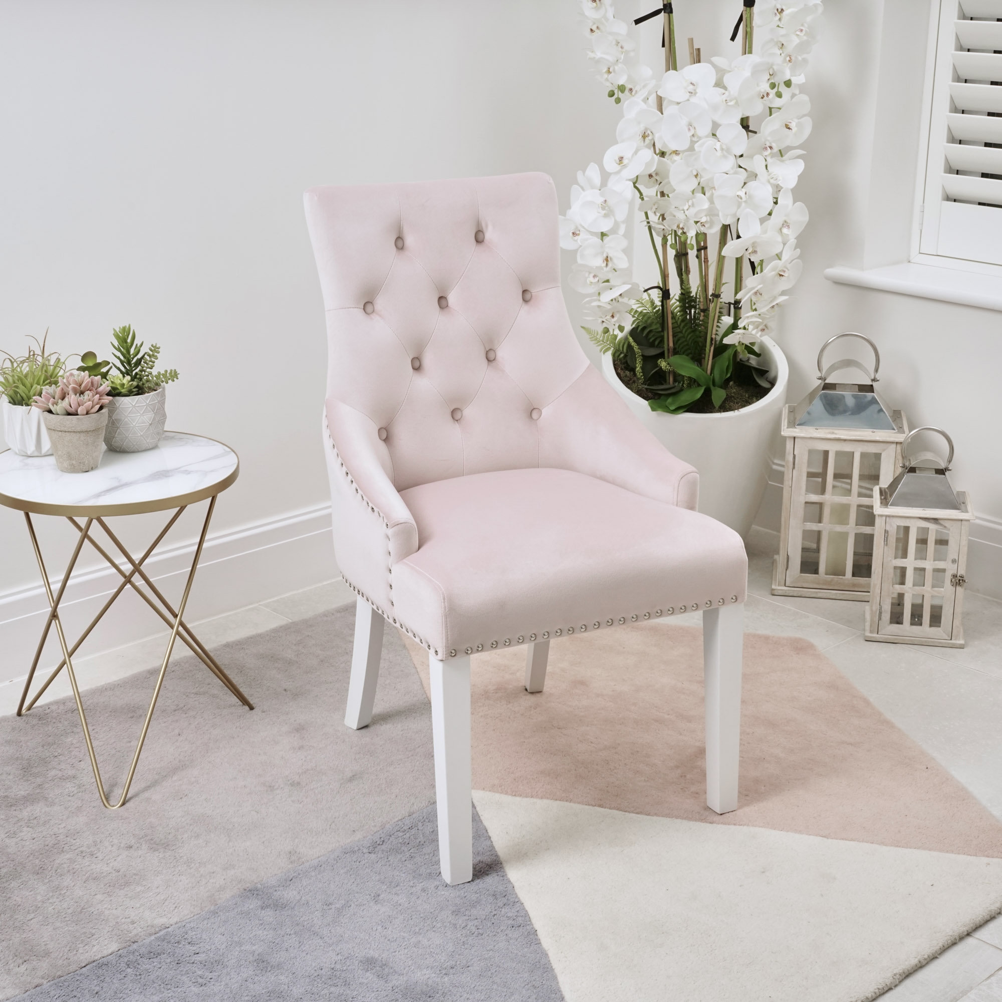 Set of 8 Chelsea Scoop Pink Velvet Dining Chair – White Legs