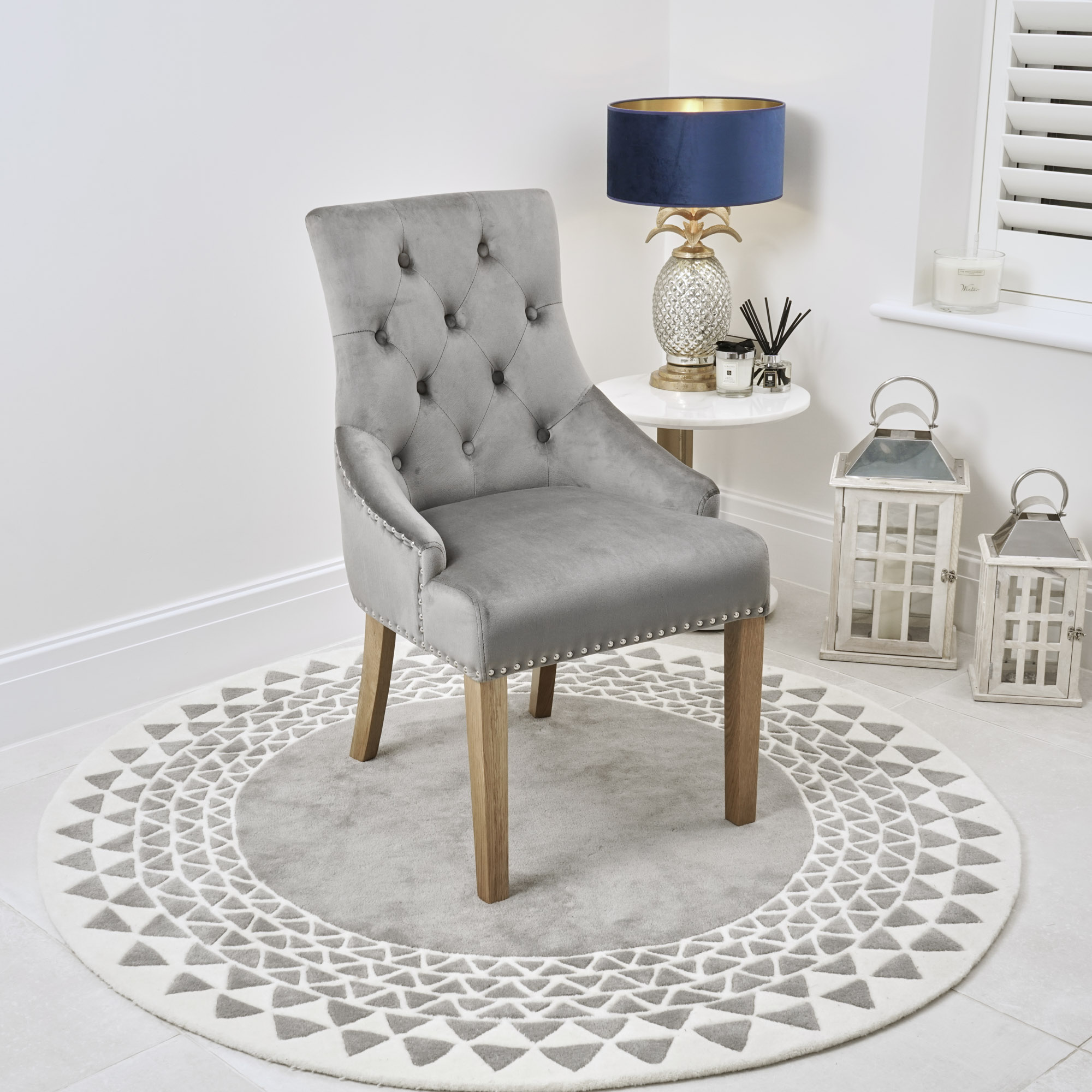 Chelsea Scoop Grey Velvet Dining Chair – Oak Legs