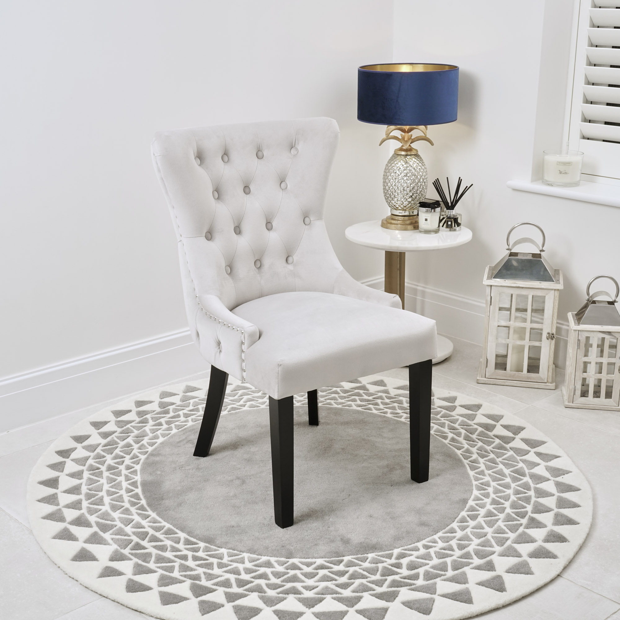 Knightsbridge Buttoned Brushed Velvet Dining Chair in Light Grey – Black Legs