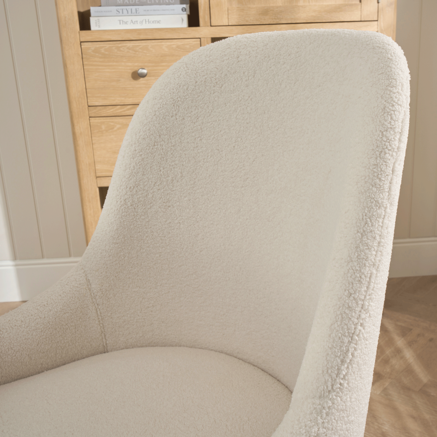 Isla Boucle Dining Chair with Gold Tipped Feet - Image 3