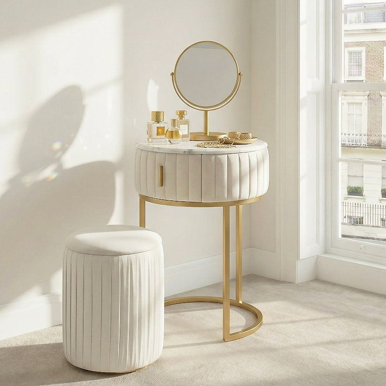 Compact Italian Gold Framed Marble Dressing Table Set | Grosvenor Furniture Compact Italian Gold Framed Marble Dressing Table Set | Grosvenor Furniture