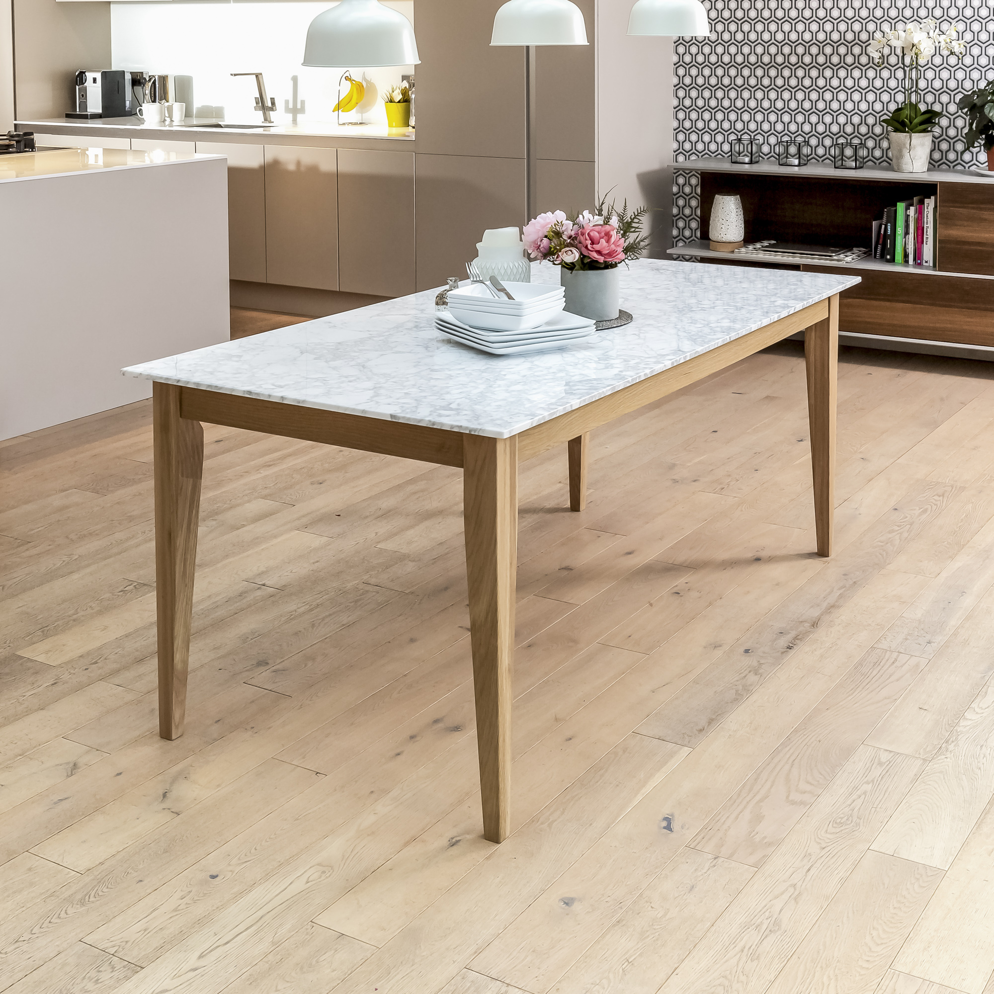 1 6m Oak Dining Table With White Carrara Marble Top Grosvenor 1 6m Oak Dining Table With White