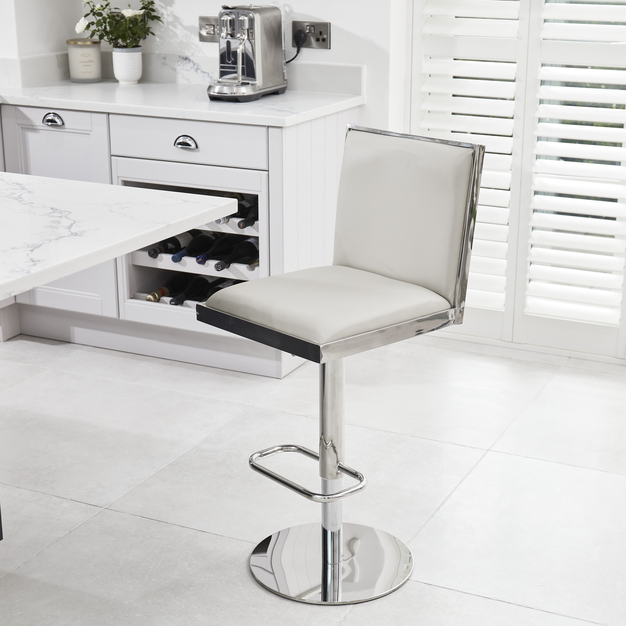 Mia Ivory Faux Leather Kitchen Barstool – Gas Lift