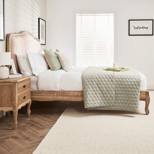 Clémence Whitewash Oak Upholstered Low Foot Board Bed – King