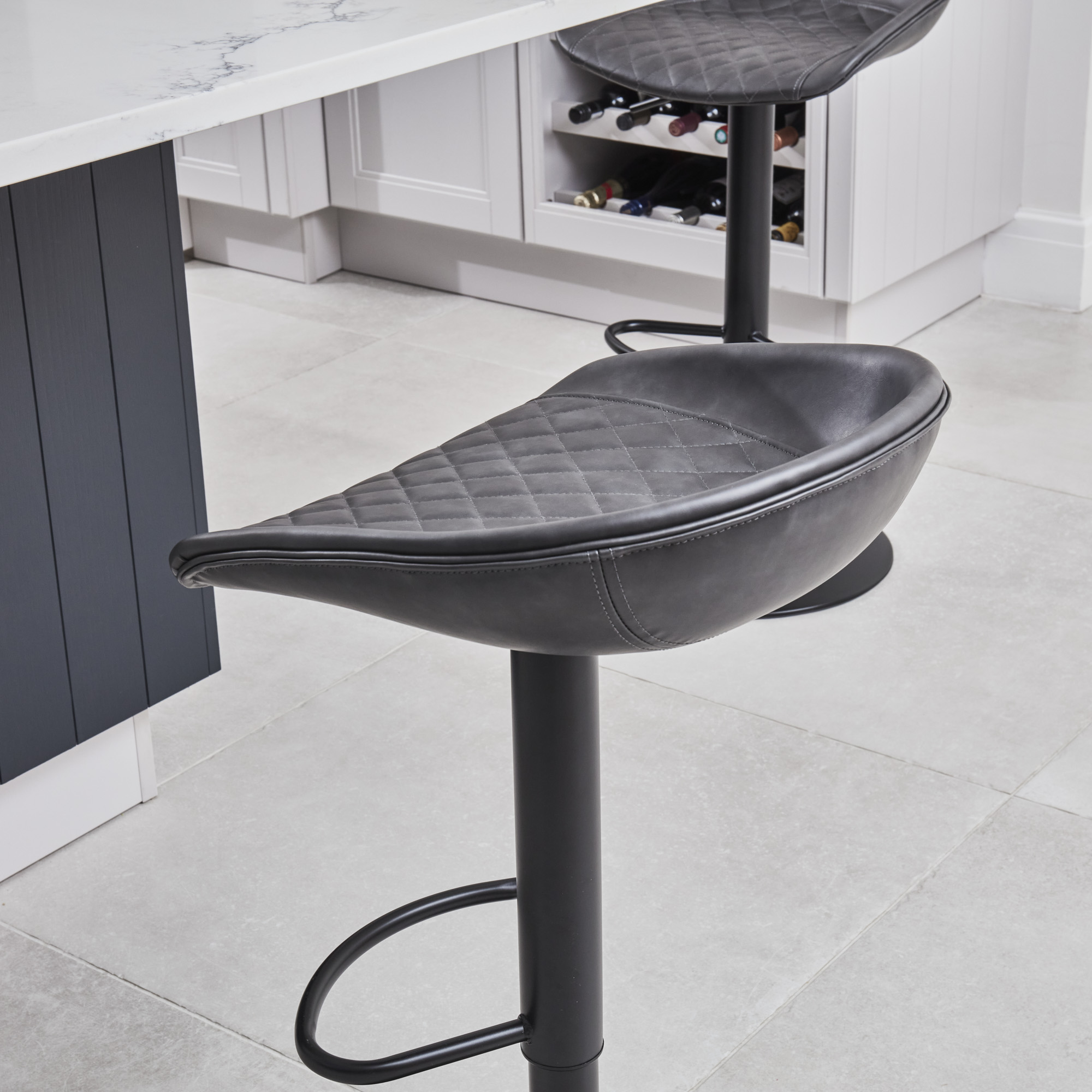 (Set of 2) Mateo Faux Grey Leather Kitchen/Bar Low Back Stool