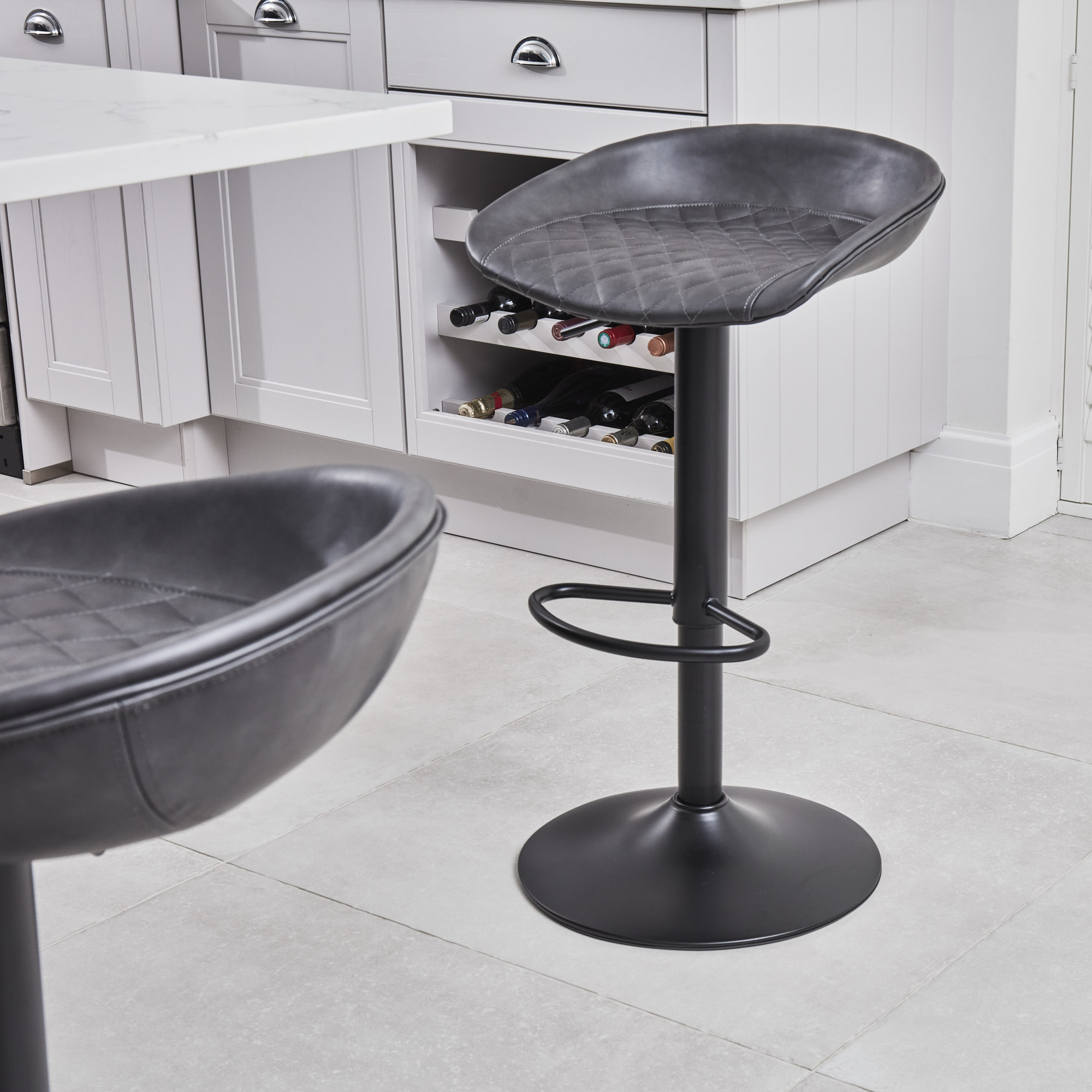 (Set of 2) Mateo Faux Grey Leather Kitchen/Bar Low Back Stool