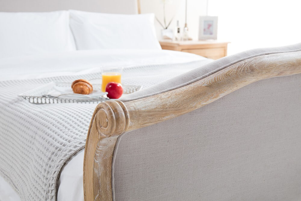 Chloè French Weathered Whitewash Oak High Foot Board Bed – King Size